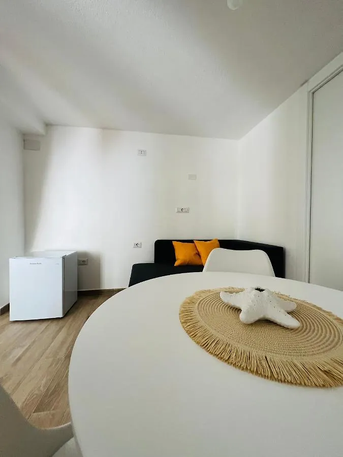 Via Giardini Rooms Villasimius