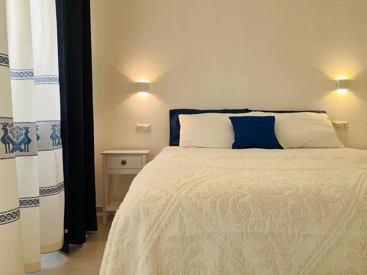 Via Giardini Rooms Villasimius 0*,  Ιταλία